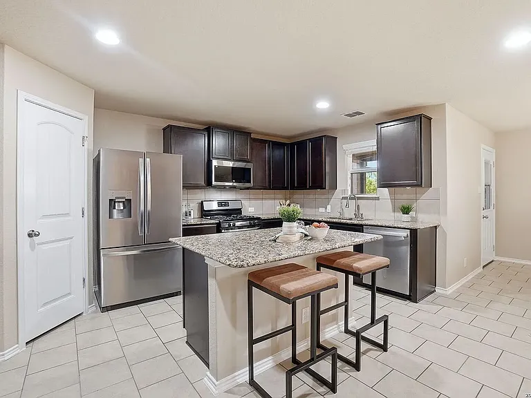 8826 Palmetto Fls — Photo 10