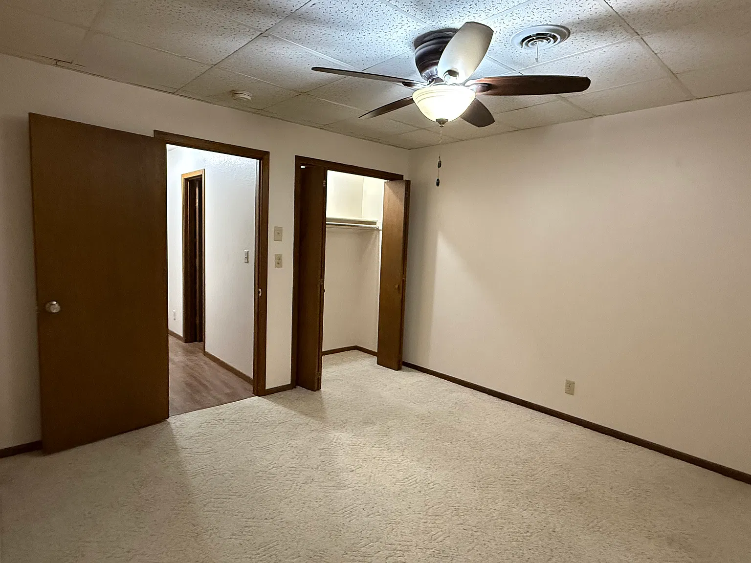 2 bed, 876 sqft, $1,050 — Photo 1