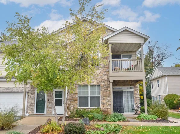 N16W26521 Meadowgrass CIRCLE #A, Pewaukee, WI 53072