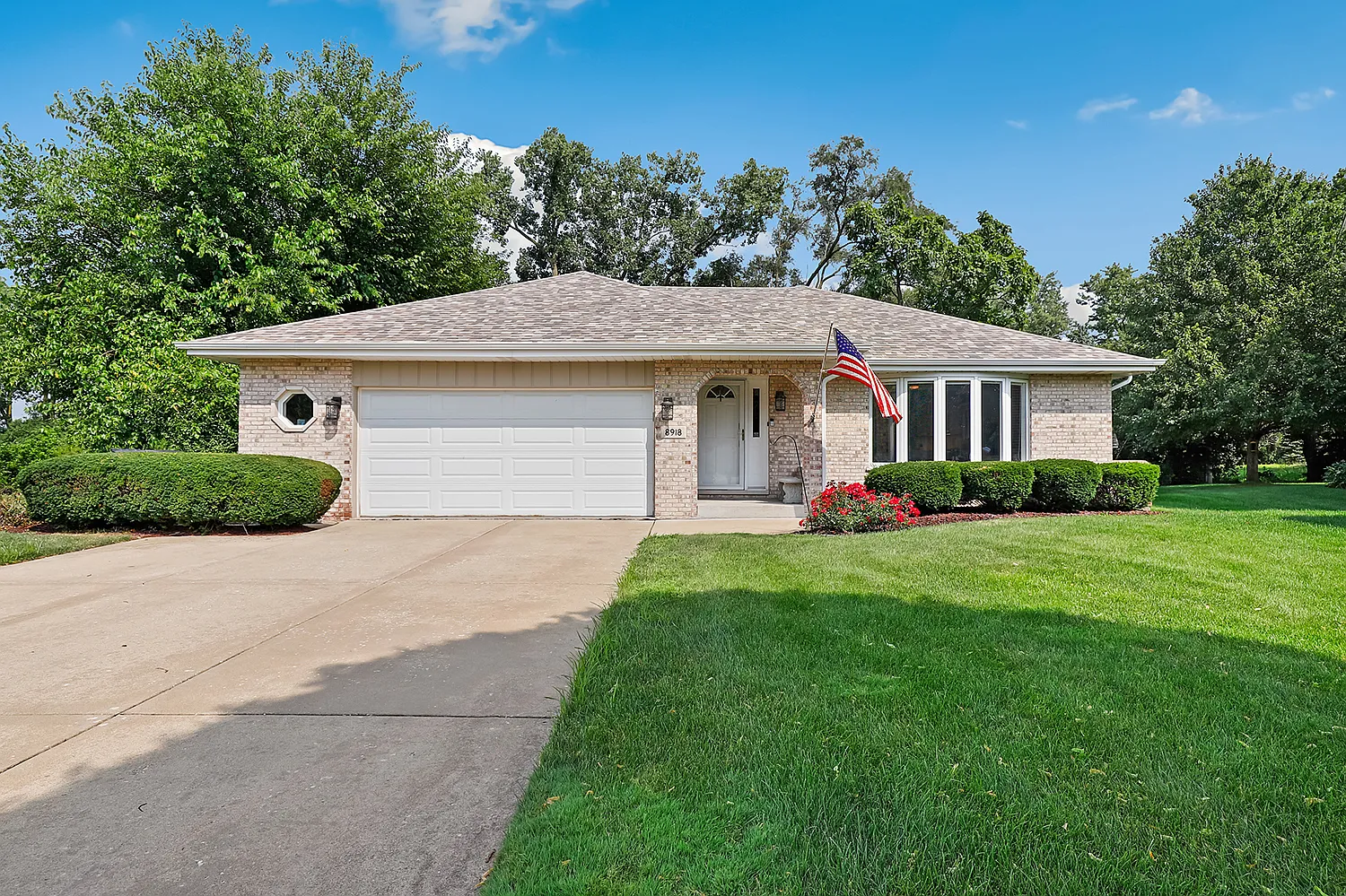 8918 Patty Ln photo 1