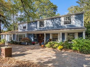 3797 Burning Tree Dr, Bloomfield Hills, MI 48302