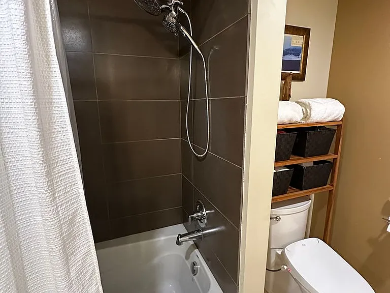 1515 Dock St #402 — Photo 12