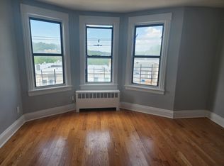 66 Chestnut St APT 3R, Yonkers, NY 10701