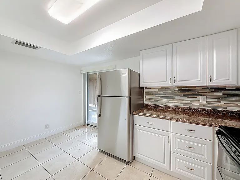7504 NW 44th Ct #W — Photo 36