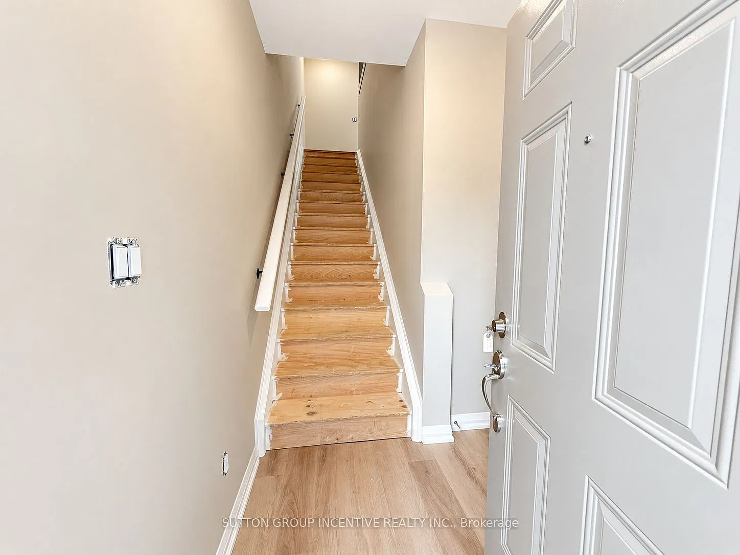 1 Riverdale Dr — Photo 4
