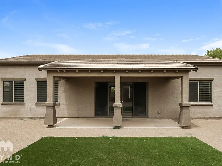 21549 E Lords Ct — Photo 14