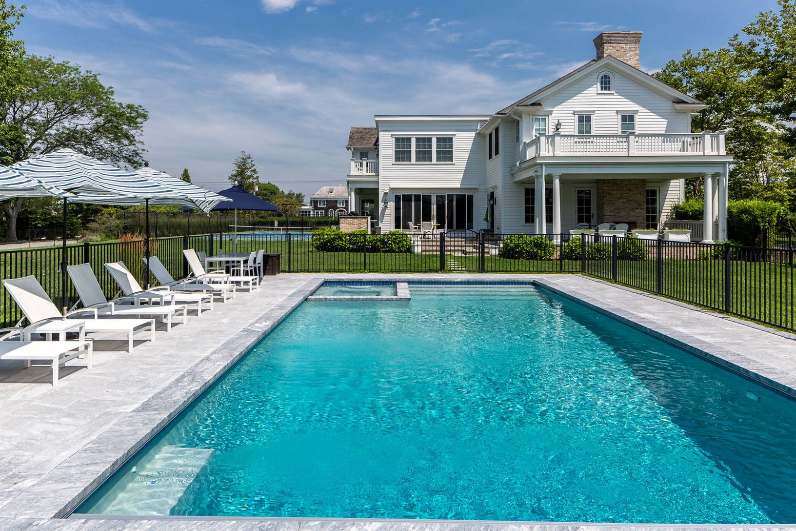  Private Outdoor Entertaining