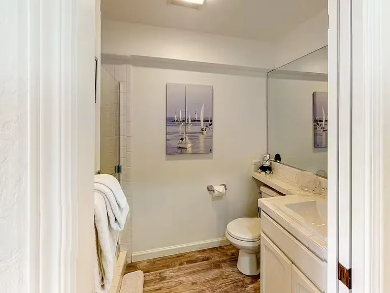 452 Oceanview Dr — Photo 17