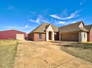 8723 Hudson Ln NE, Piedmont, OK 73078