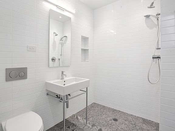 5th image of 244 E 86th St APT 44