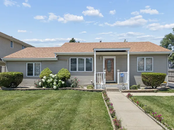 9822 Marion Ave, Oak Lawn, IL 60453