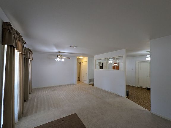 3rd image of 9248 Savanna Dr