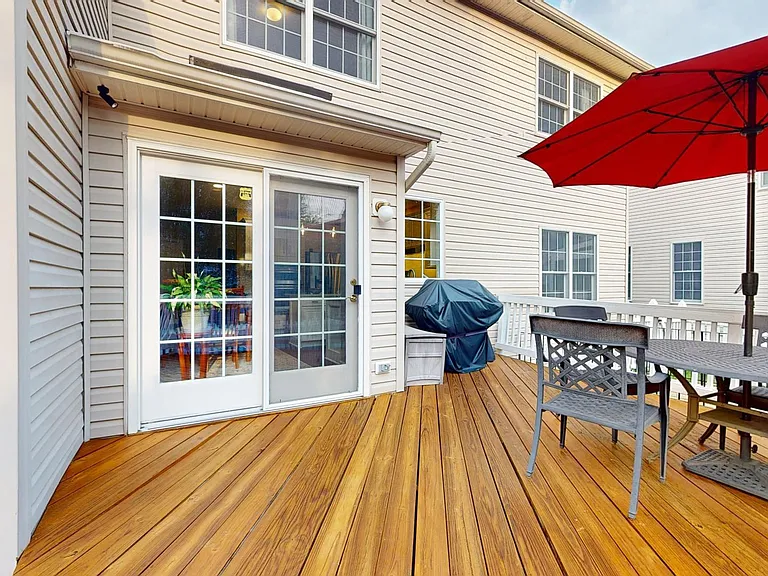 43911 Camellia St — Photo 52