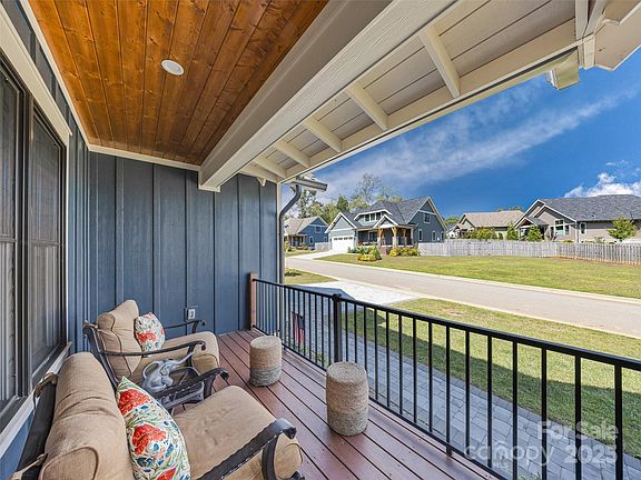 5th image of 131 Starwood Valley Trl