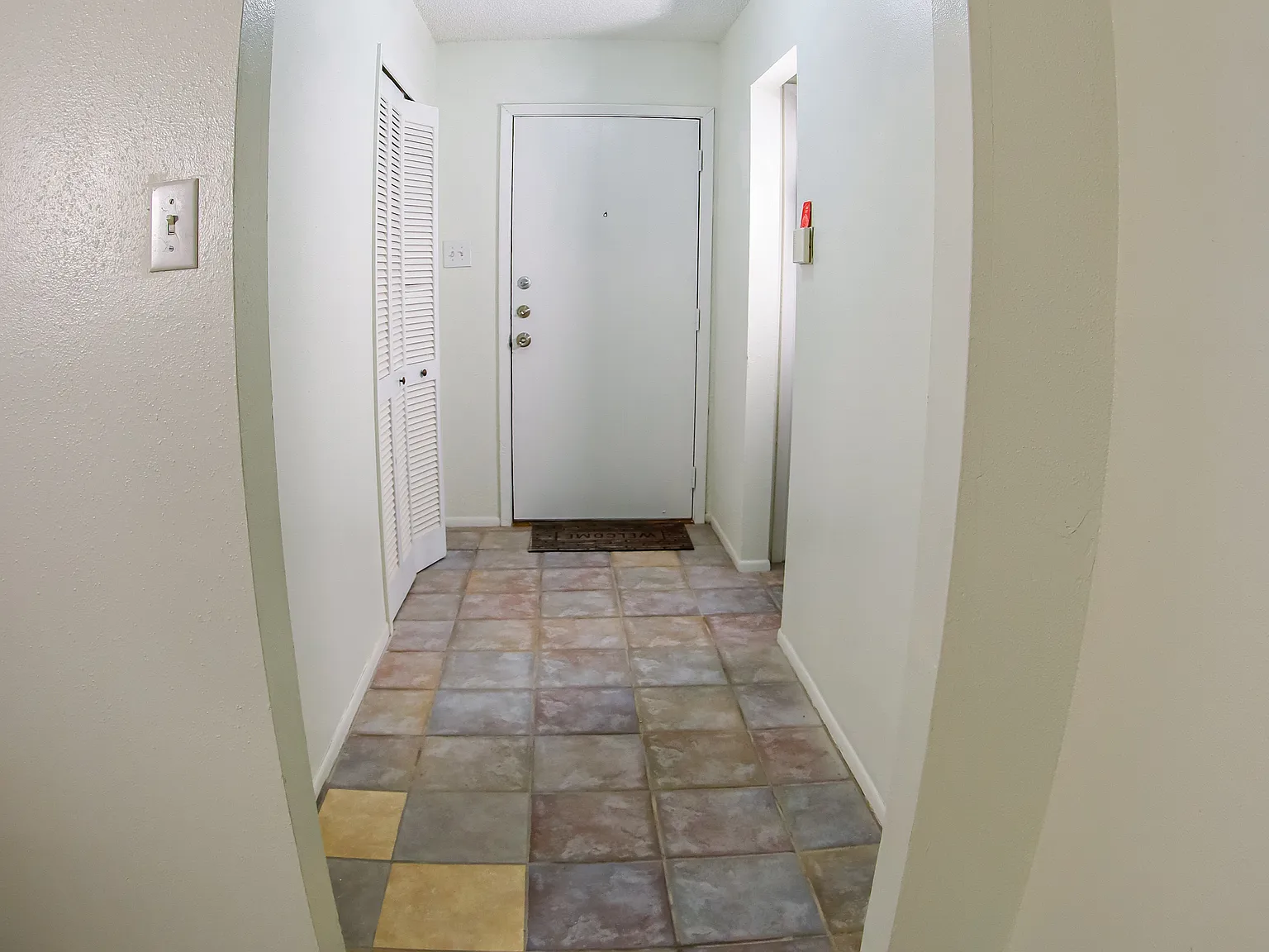 3 bed, 1443 sqft, $1,600 — Photo 2