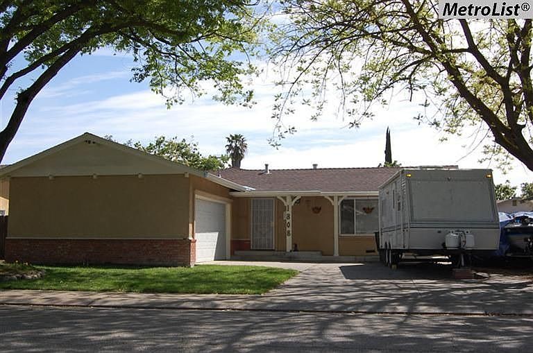 2nd image of 1808 Serena Ave