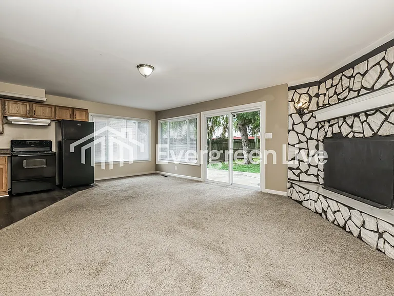 1513 Bauer Ave — Photo 5