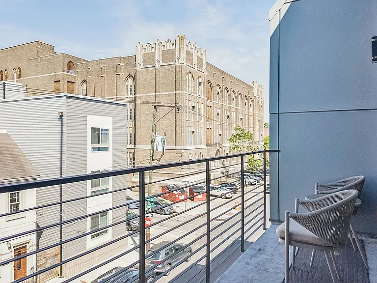 700 Moyer St — Photo 32