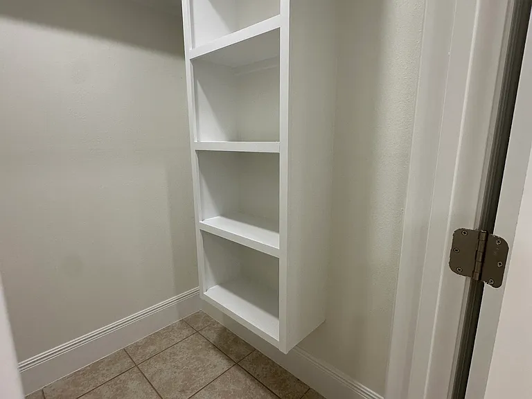 2723 Longwood Dr — Photo 28