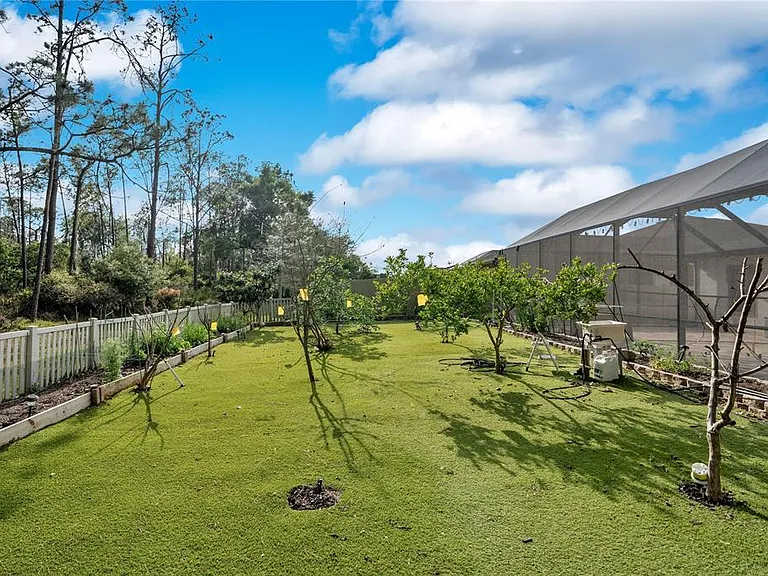 21914 Butterfly Kiss Dr — Photo 38