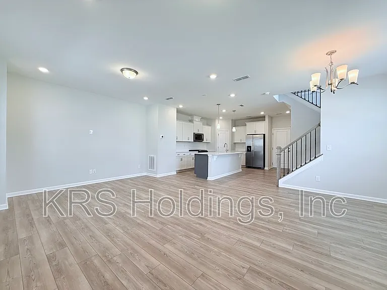 820 Silo Park Dr — Photo 3