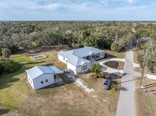 1605 Center Rd, Terra Ceia, FL 34250