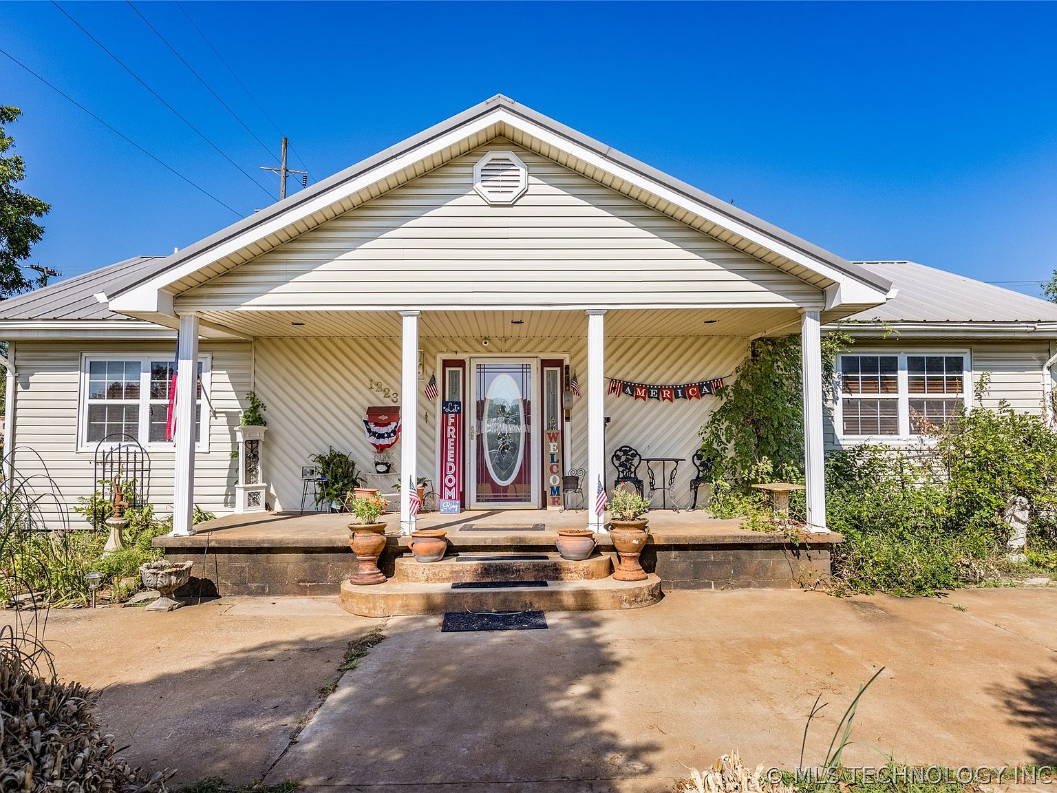 1223 S Wewoka Ave, Wewoka, OK 74884 Zillow