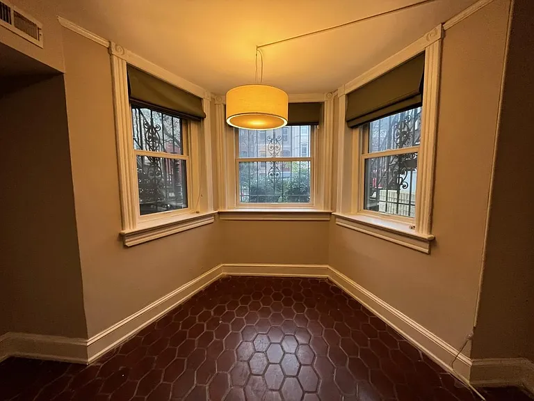 507 Constitution Ave NE #1 — Photo 5