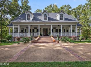 7525 Lake Cove Dr, Meridian, MS 39305