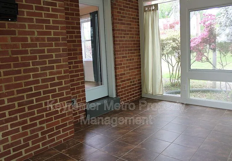 9201 Fort Foote Rd — Photo 27