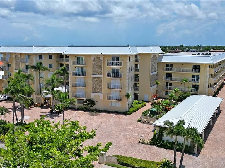 3000 Gulf Shore Blvd N #213 — Photo 40