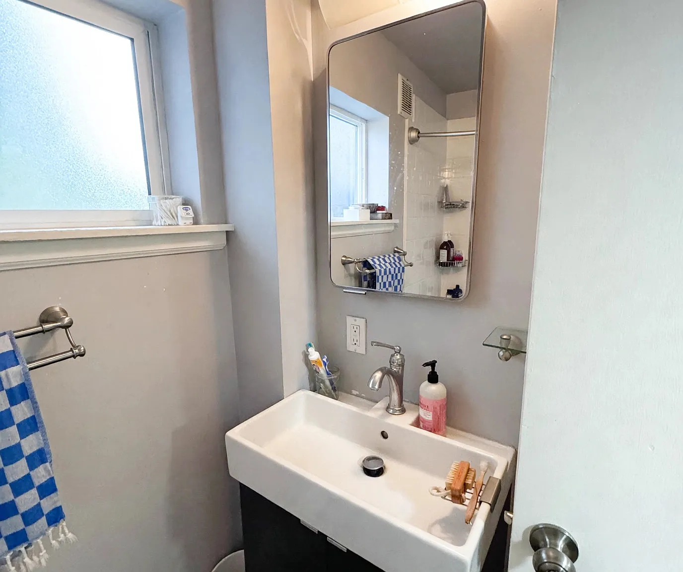 3 bed, 1100 sqft, $3,100 — Photo 3