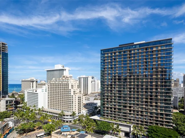 2410 Cleghorn St APT 2101, Honolulu, HI 96815