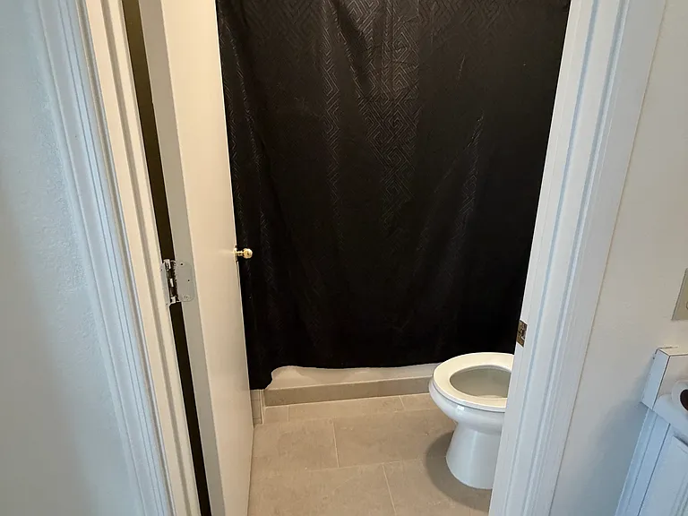 2534 S Perillo Dr — Photo 40