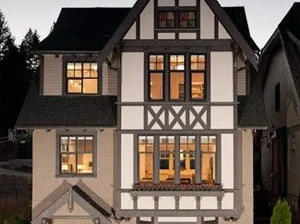 3497 David Ave, Coquitlam, BC V3E 0H7