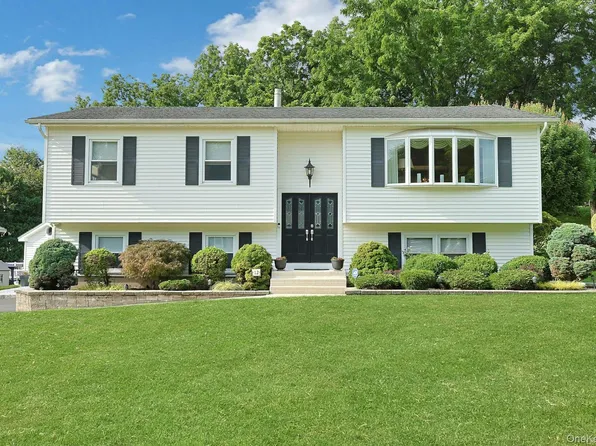 12 Pine Drive, Stony Point, NY 10980