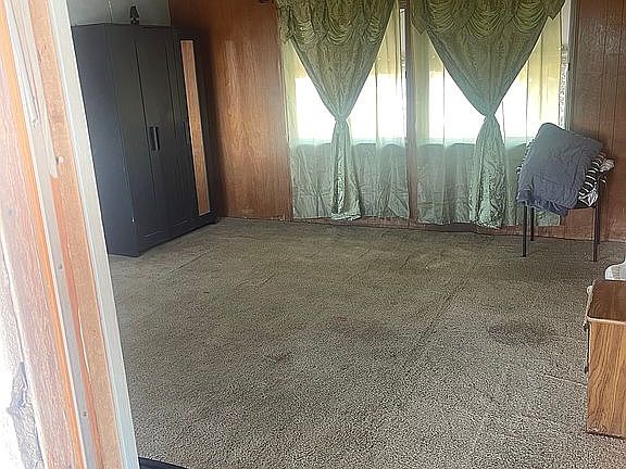 4th image of 410 S 58th St