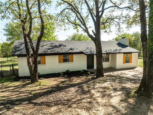 809 Canterbury Dr, Alma, AR 72921
