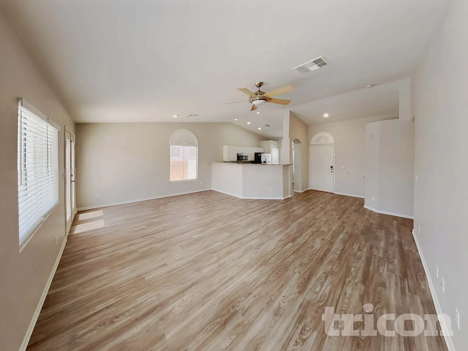 2121 Mountain Sunset Avenue North Las Vegas NV — Photo 2