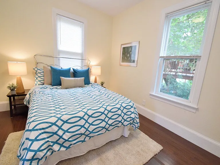 56-60 Woodlawn St #3 — Photo 10