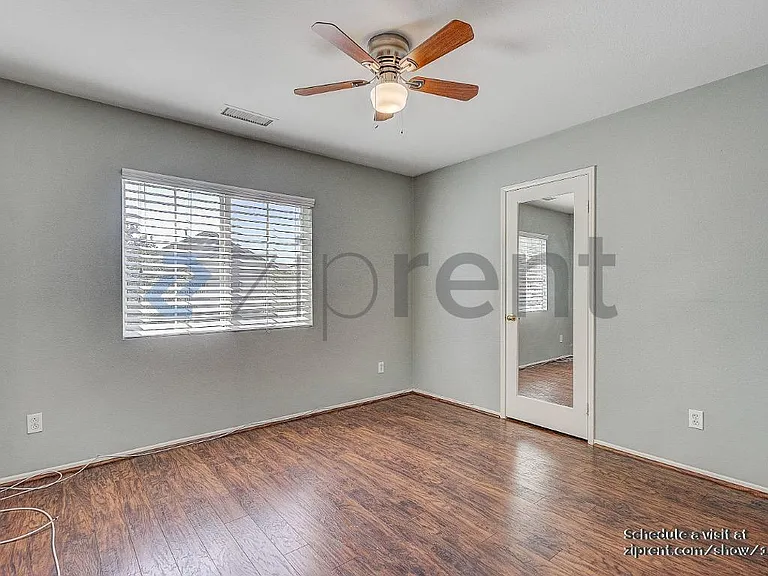 15739 Approach Ave — Photo 10