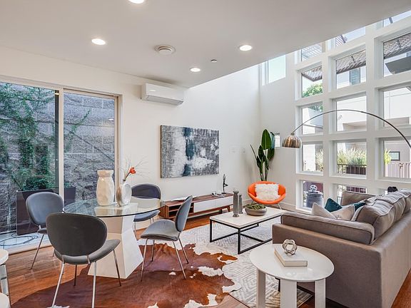 5th image of 420 Cambridge Ave #1