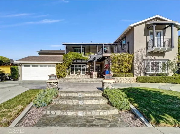 4121 Country Club Dr, Lakewood, CA 90712