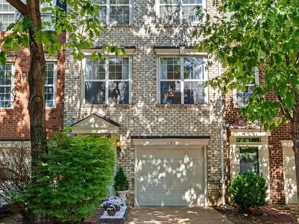 109 Martin Ln, Alexandria, VA 22304