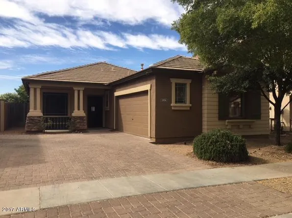 1956 S Falcon Dr, Gilbert, AZ 85295