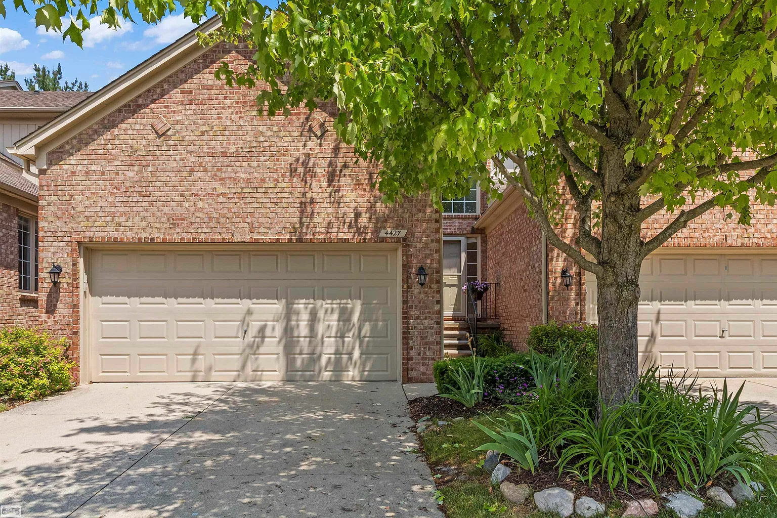 4427 Pennsylvania Ct photo 1