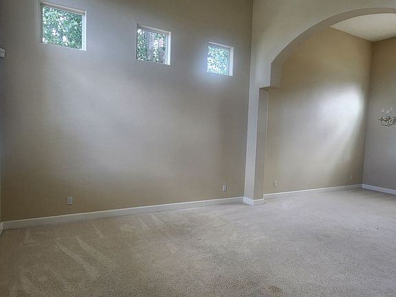 4th image of 9736 Country Falls Ln