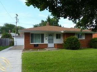 25026 Currier St, Dearborn Heights, MI 48125