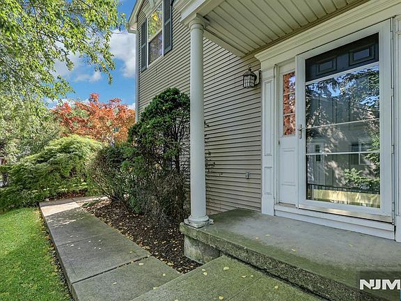 2nd image of 377 Green Mountain Road