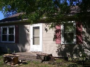 1060 Swift Rd, Lombard, IL 60148